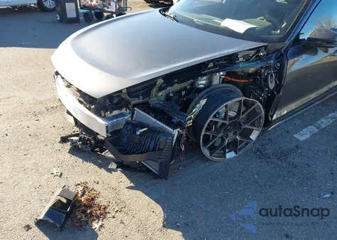 2025 Audi Rs E-Tron Gt Performance из США, поврежденный, VIN WAUJ8BFW1S7901552